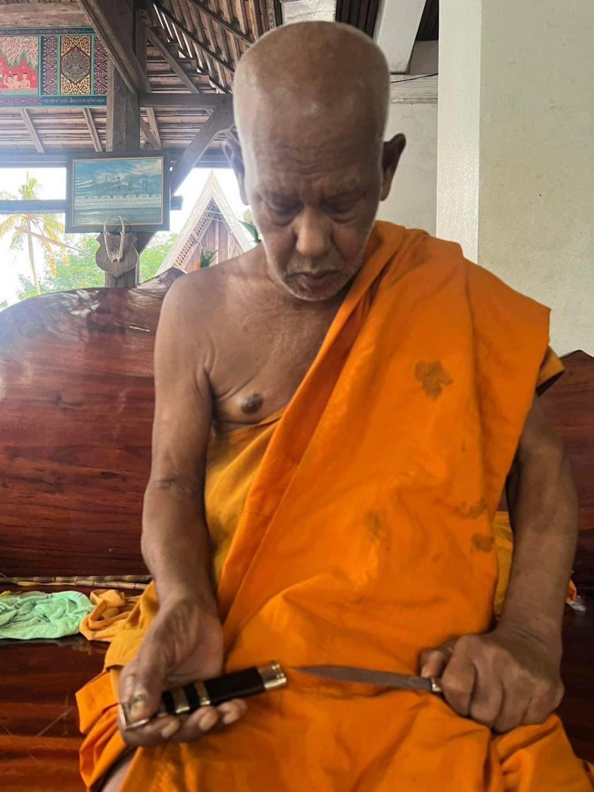 ท่านเจน วัดปรางหมู่ใน จังหวัดพัทลุง เปิดจองครับ