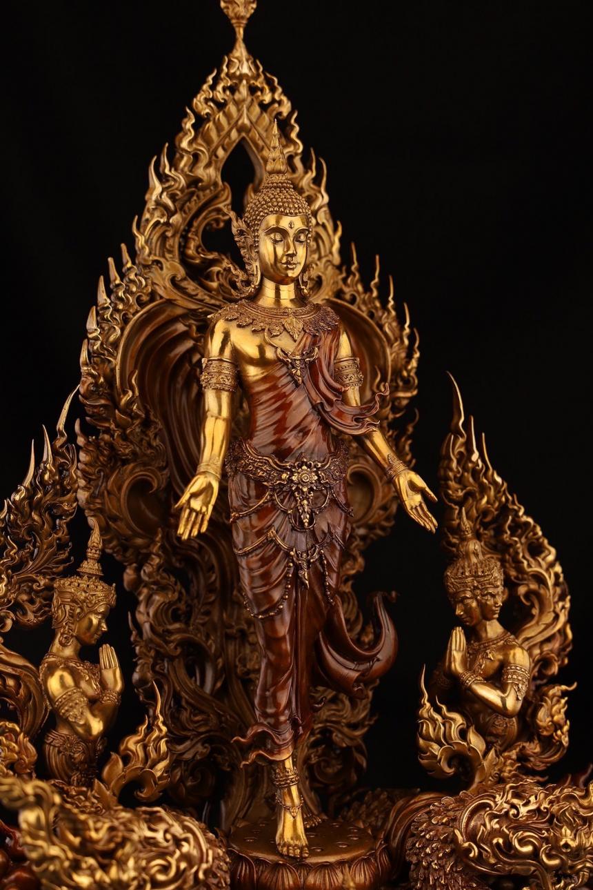 พระโลกรวิวรรณเสด็จดาวดึงส์” เปิดจองครับ