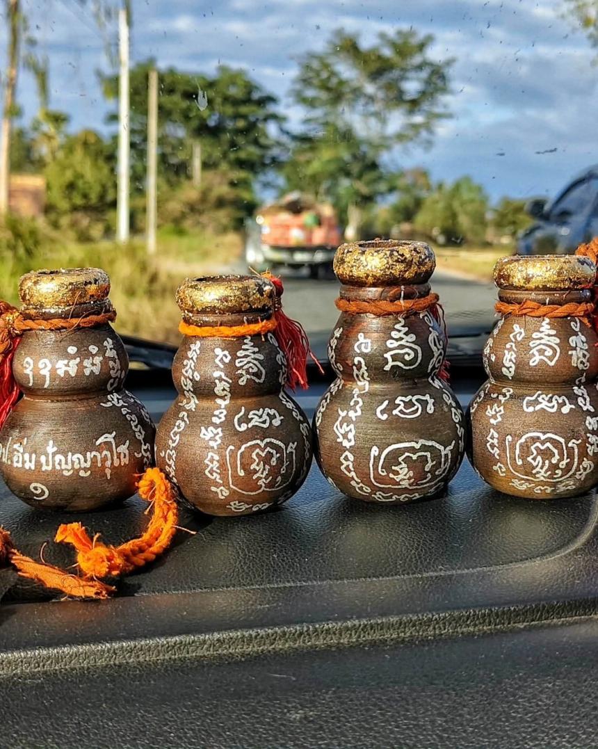 สุดยอดวัตถุมงคล 🎯 🔥🔥เเห่งวัดทุ่งนาใหม่ ปี 68 น้ำเต้าดูดทรัพย์ 9รอบ เปิดจอง