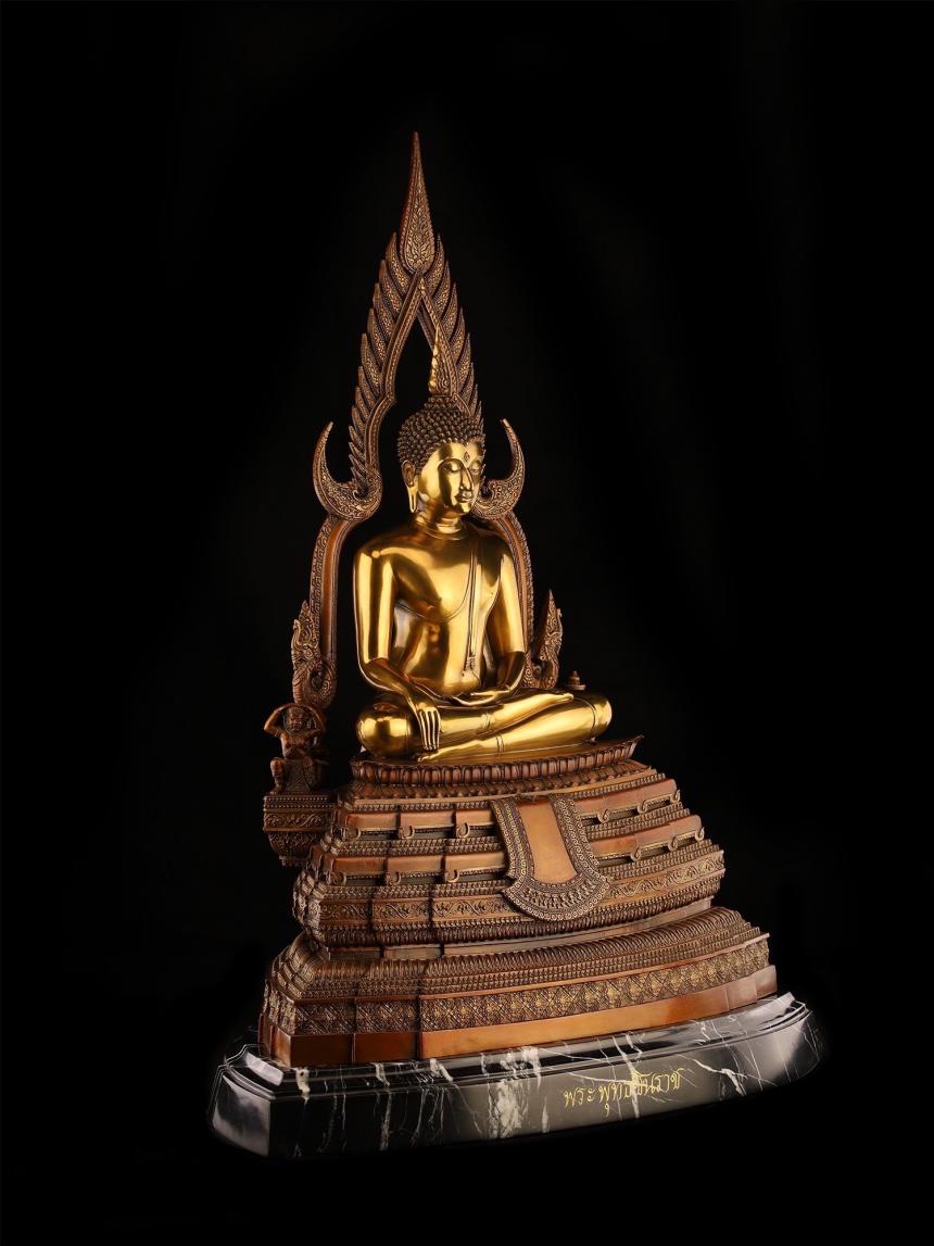 องค์พระพุทธชินราช “ราชันย์สยาม” ที่ระลึกงานพิธีเทหล่อพระหทัยสมเด็จพระนเรศวรมหาราช ณ ลานอิสรภาพ 109 อ.ป่าโมก จ.อ่างทอง เปิดจองครับ