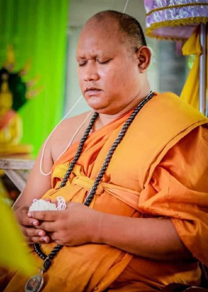 พระอาจารย์นิพนธ์ วัดลอน พัทลุง เปิดจองครับ