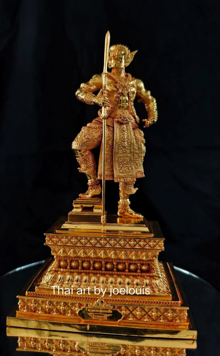 พระพิราพ   เป็นอวตารปางหนึ่งของพระศิวะ (พระอิศวร) เป็นที่นับถือในฐานะบรมครูแห่งนาฏศิลป์และดุริยางค์ศิลป์ของไทย  เปิดจองครับ
