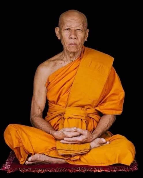 หลวงปู่สิงห์ ฐิตจิตโต อายุ 80 ปี วัดเขาหวาย บ้านค่าย จ.ระยอง เปิดจองครับ