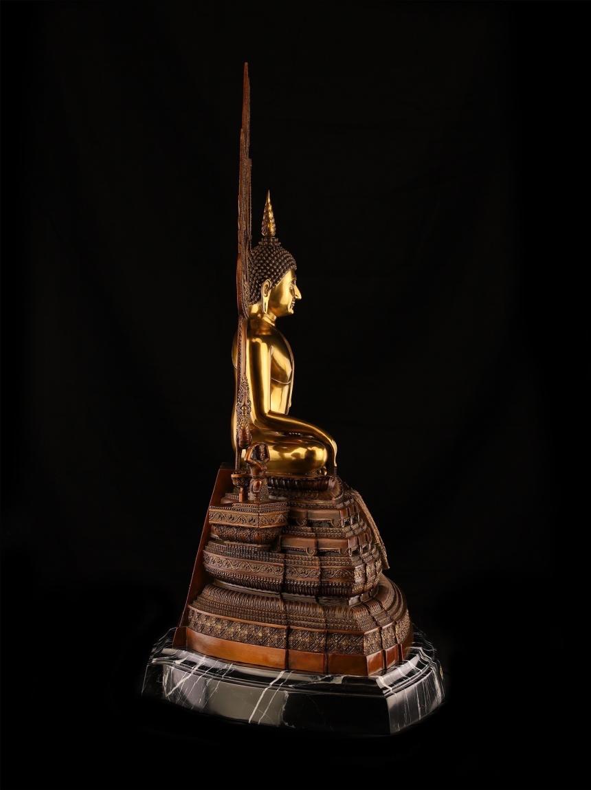 องค์พระพุทธชินราช “ราชันย์สยาม” ที่ระลึกงานพิธีเทหล่อพระหทัยสมเด็จพระนเรศวรมหาราช ณ ลานอิสรภาพ 109 อ.ป่าโมก จ.อ่างทอง เปิดจองครับ