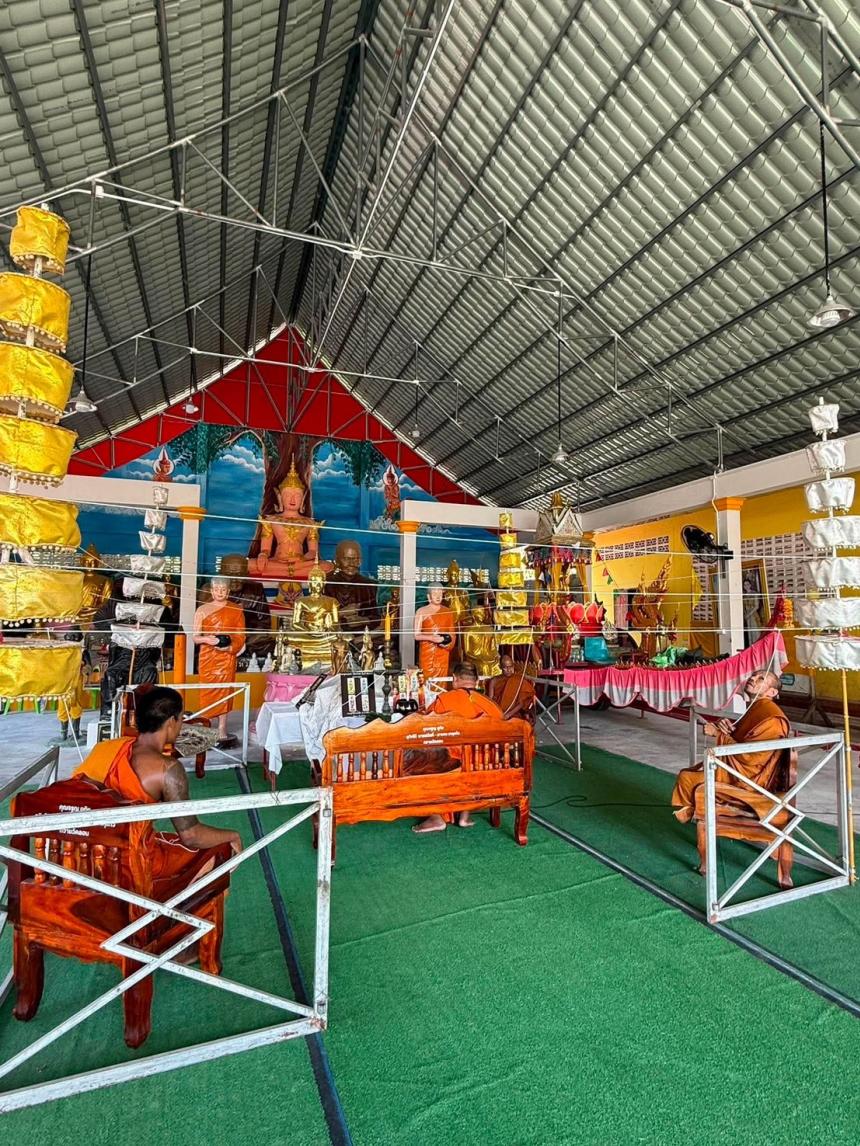 พระอาจารย์นิพนธ์ วัดลอน พัทลุง เปิดจองครับ