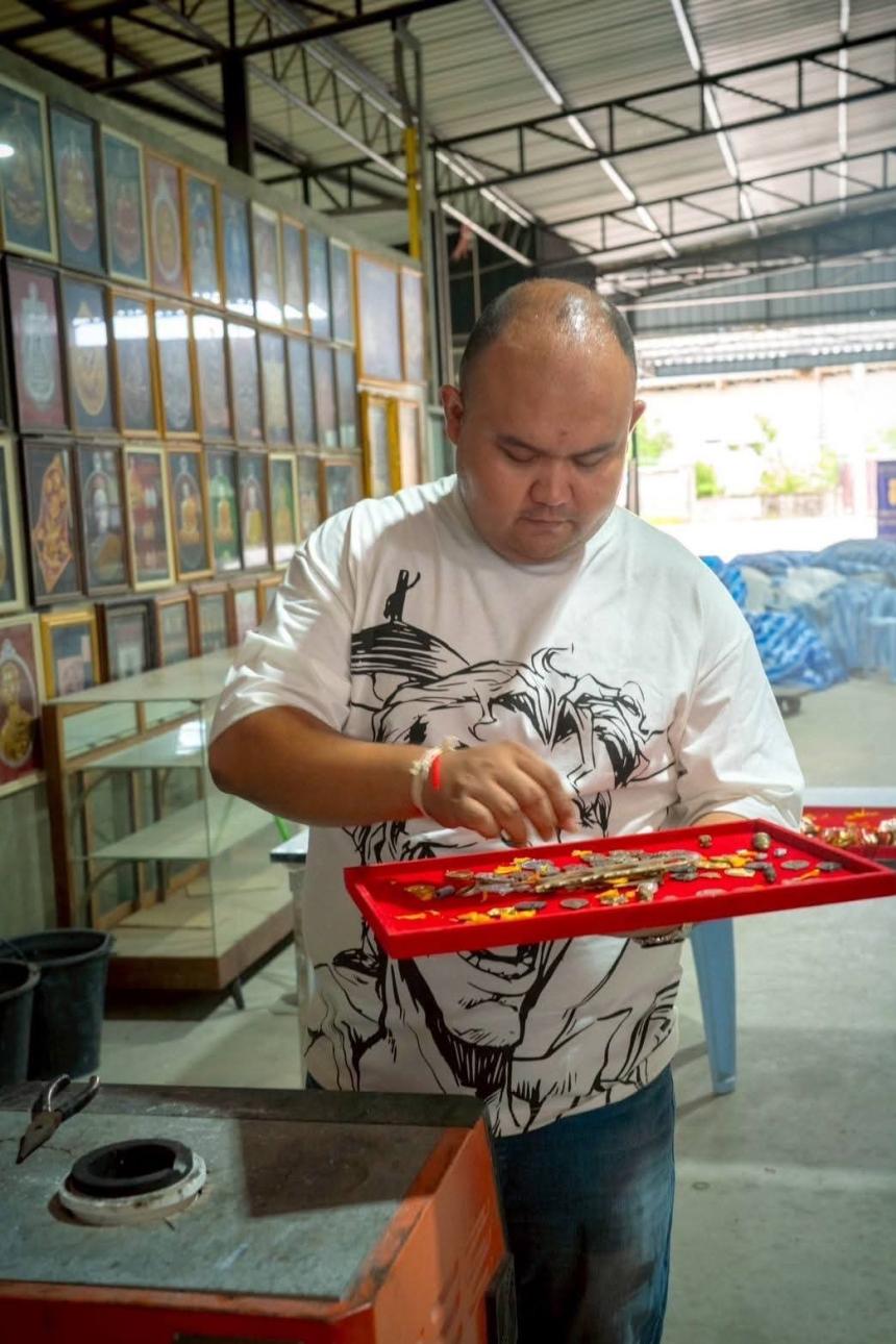 หลวงปู่ทวด_พ่อท่านคล้าย เปิดจองครับ