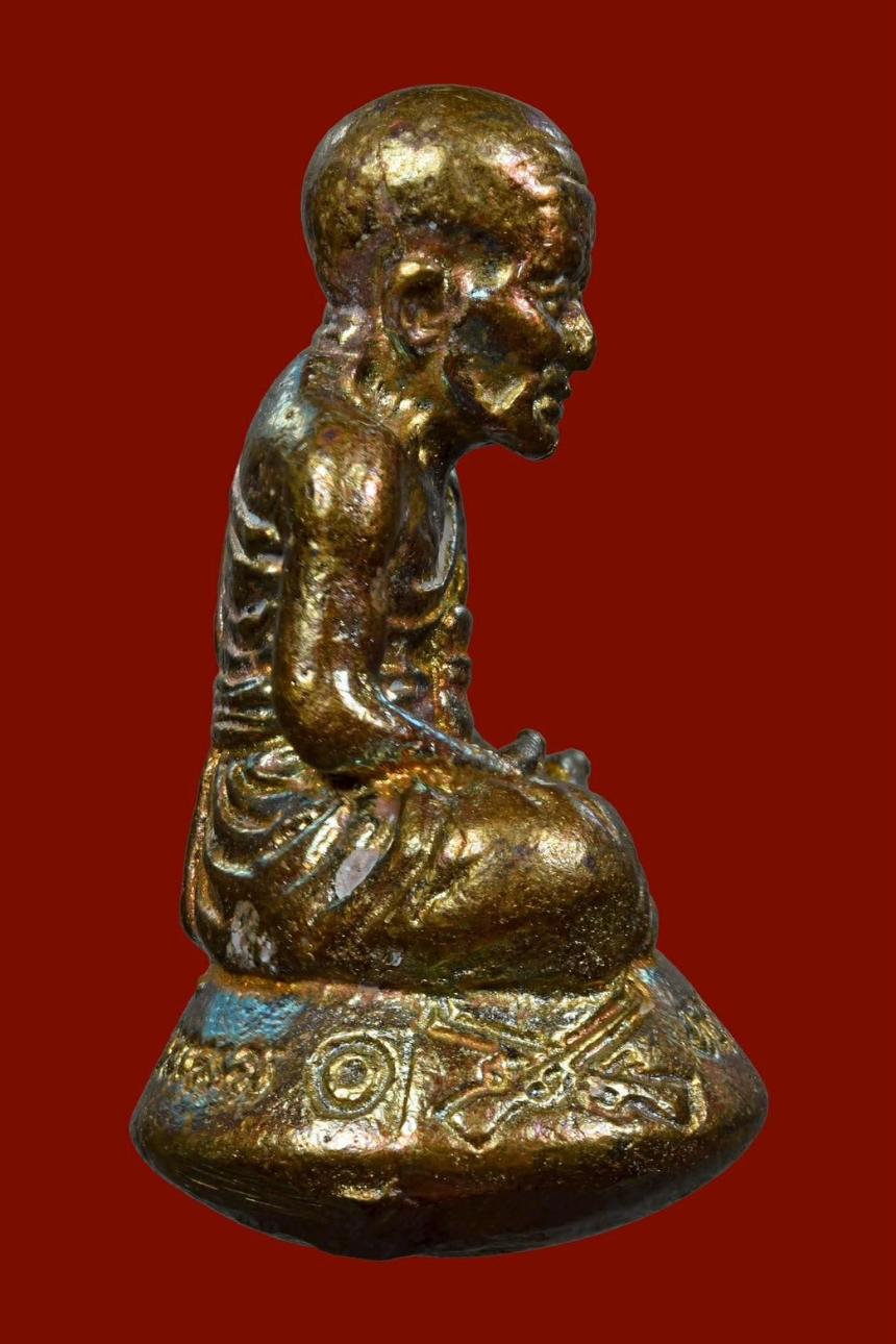 รูปหล่อหลวงปู่ทวด พระธาตุพนม -และพระผง