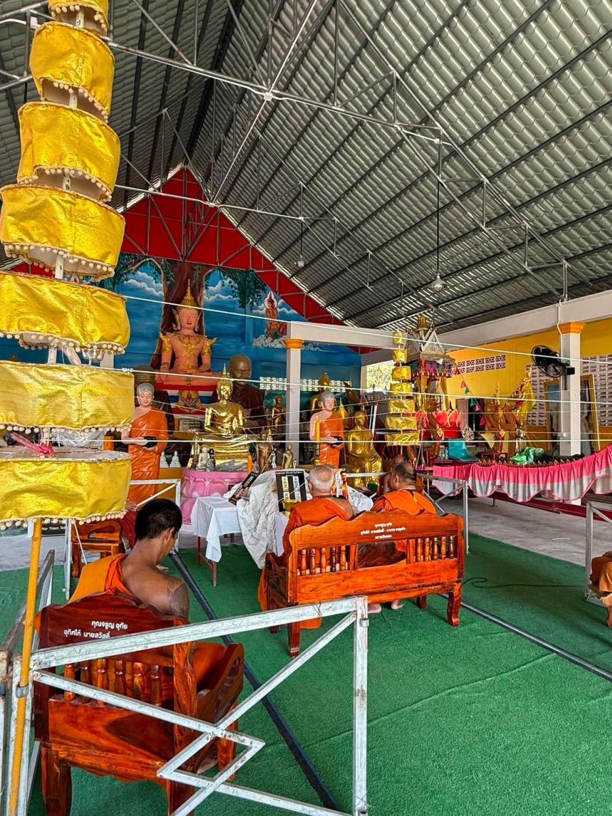 พระอาจารย์นิพนธ์ วัดลอน พัทลุง เปิดจองครับ