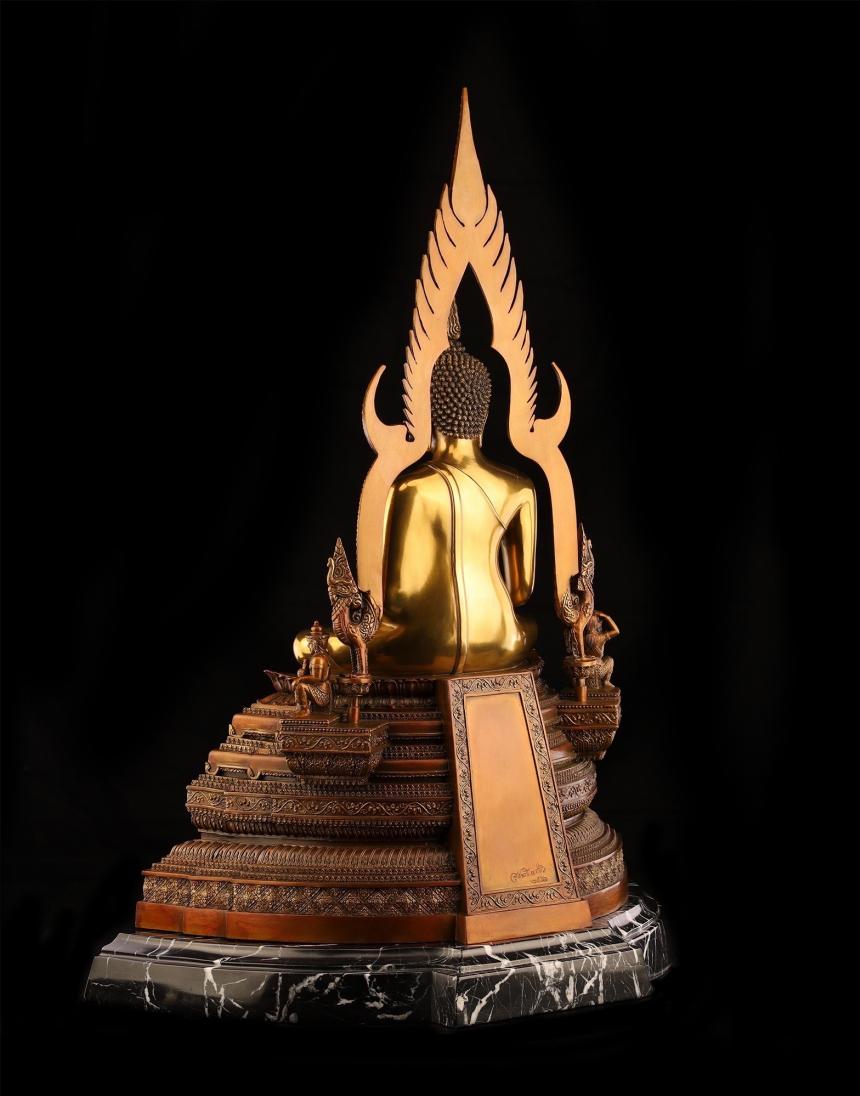 องค์พระพุทธชินราช “ราชันย์สยาม” ที่ระลึกงานพิธีเทหล่อพระหทัยสมเด็จพระนเรศวรมหาราช ณ ลานอิสรภาพ 109 อ.ป่าโมก จ.อ่างทอง เปิดจองครับ