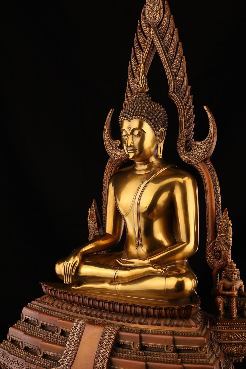องค์พระพุทธชินราช “ราชันย์สยาม” ที่ระลึกงานพิธีเทหล่อพระหทัยสมเด็จพระนเรศวรมหาราช ณ ลานอิสรภาพ 109 อ.ป่าโมก จ.อ่างทอง เปิดจองครับ