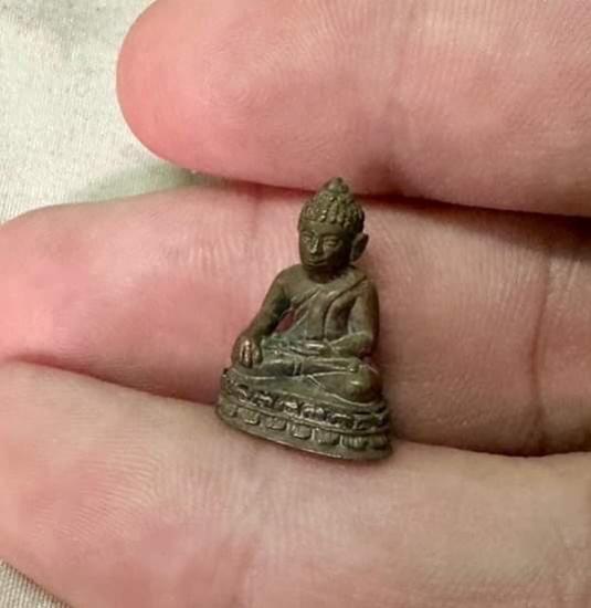 หลวงปู่จื่อ พันธมุตโต วัดเขาตาเงาะอุดมพร จ.ชัยภูมิ เปิดจองครับ