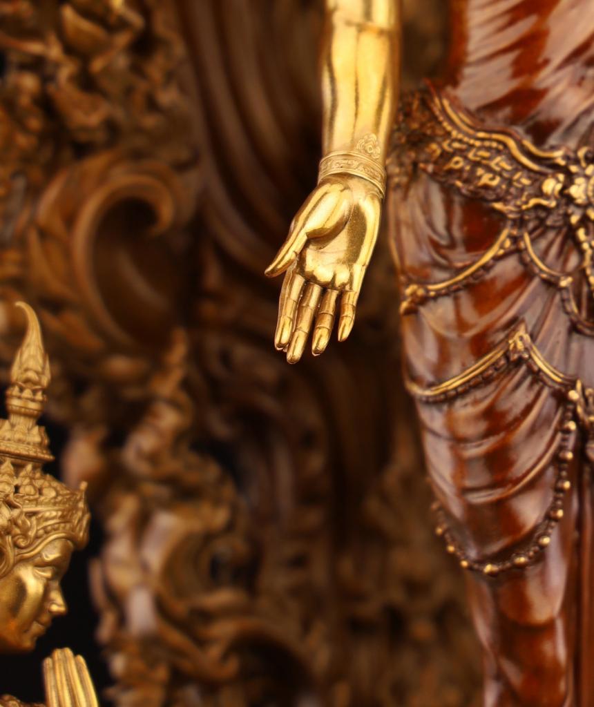 พระโลกรวิวรรณเสด็จดาวดึงส์” เปิดจองครับ